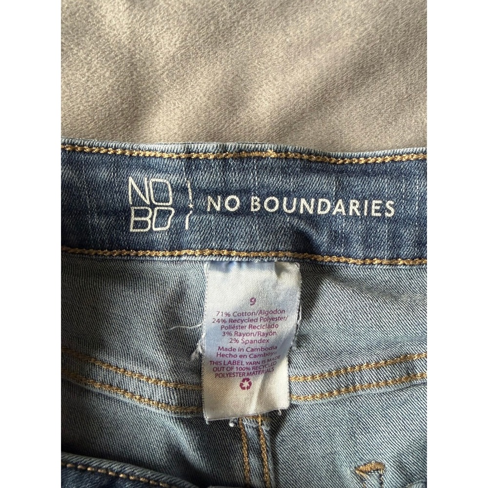 No Boundaries Womens High Rise Skinny Jeans Medium Wash Blue Size 9 Stretch - Picture 3 of 3